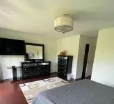 3 bedroom Town House, Paradise Island, Ocean Front Property