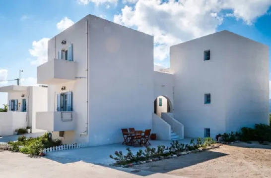 Hotel Ippocampos Studios Hotels near Provatas Beach