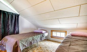 Webster Lake Home w/ Patio ~ 3 Mi to Town!
