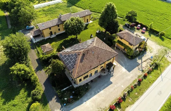 卡諾瓦農莊酒店