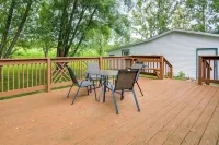 Charming Watkins Glen Home w/ Deck & Yard! - parking