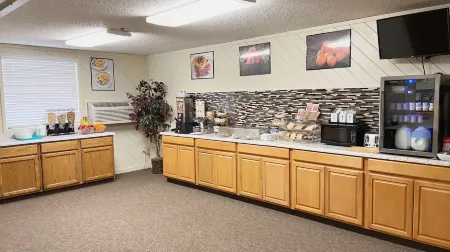 Burke Inn Motel & Suites