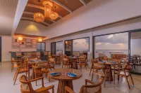 Arrival Beach and Spa at Gulhi فنادق في Dhigufinolhu