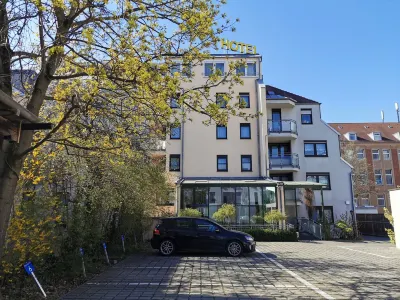 호텔 크리스탈 Schoppershof 주변 호텔