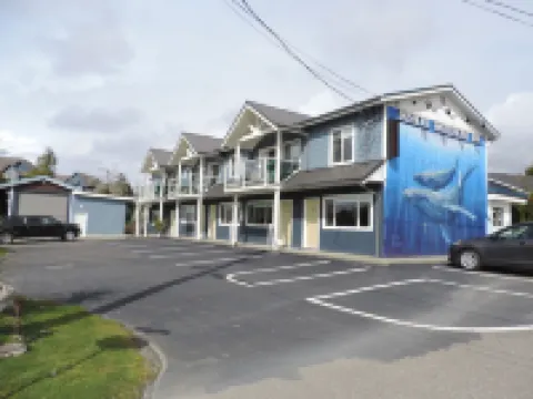 Bayshore Waterfront Inn Hotels in Ucluelet