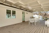 Walk to Lake Texoma: Kingston Retreat w/ Deck! - 3 estrellas