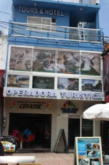 HOTEL CALLE 8