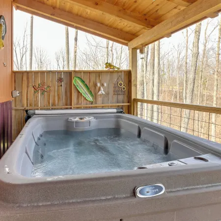 Hot Tub + Fire Pit: Frenchburg Cabin on 1 Acre