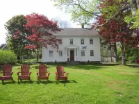 Grand Oak Manor Bed and Breakfast