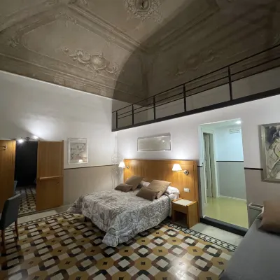 Resort CostantiNapoli 27 Отели рядом с достопримечательностью «Театр «Беллини»»