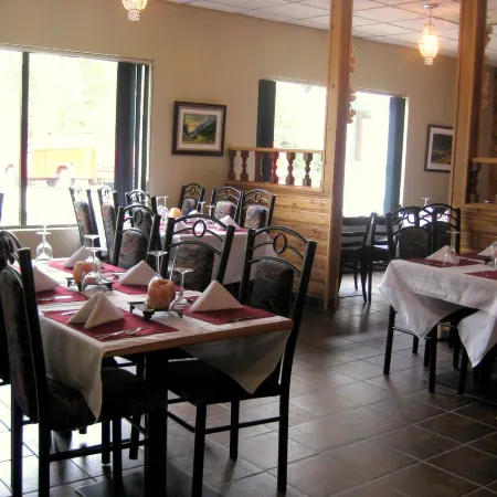 Villagers Inn