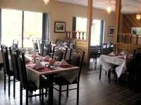 Villagers Inn Hotels in Rossland
