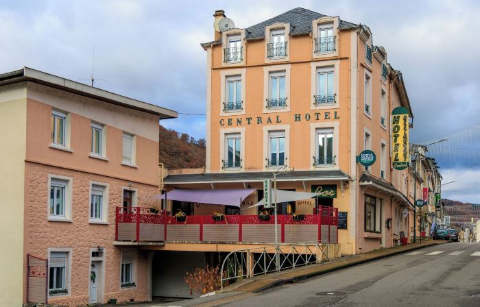 Logis Hôtel Central Hôtel & Spa
