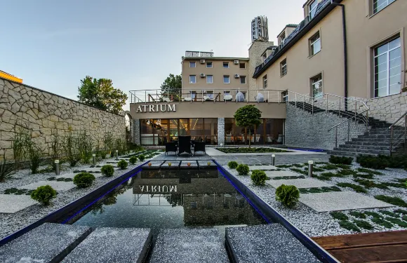 參議員酒店暨會議中心