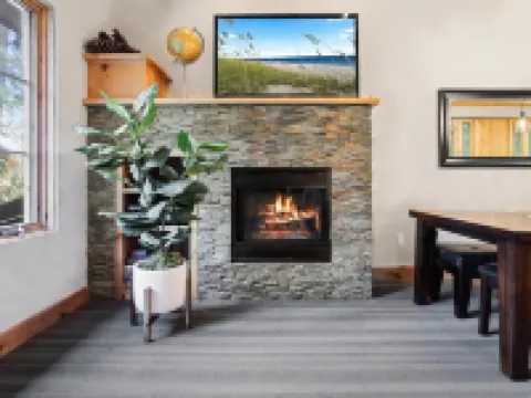 Modern Condo - EV Charger - SM 301 by Bear Valley Vacation Rentals Hotels in Bear Valley