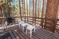 1360 Knoll Lane 3 Bedroom Home by RedAwning - Chalets