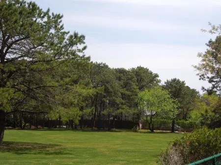 Hamlet Inn Отели в г. Такахо