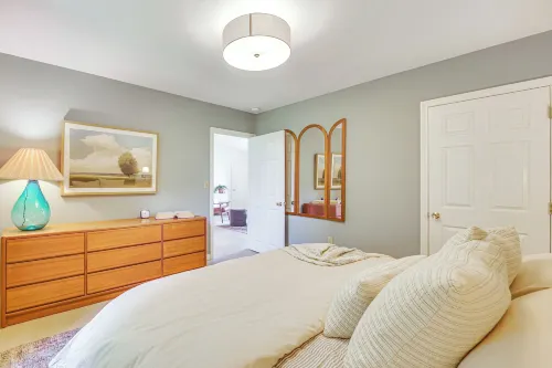 Family Getaway w/ Deck: 3 Mi to Lake Champlain -  Appartamenti vacanze