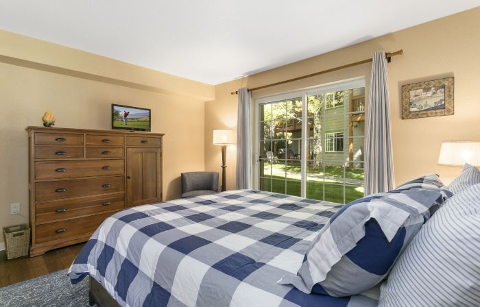 901 Crazy Horse Circle Condo