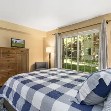 901 Crazy Horse Circle Condo