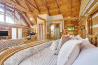Honey Bear Pause: Rural Escape w/ Porch & Hot Tub! - balcony
