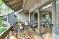 Lakeview Condo w/ Resort Pool: 2 Miles to Golf! - balcony