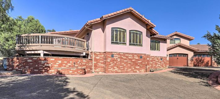 5 Mi to Butte Creek Trail: Prescott Home w/ Deck! Hotels in Явапай
