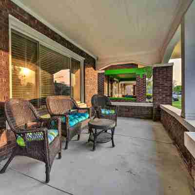 Elegant Detroit Home w/ Yard ~ 5 Mi to Dtwn! Others