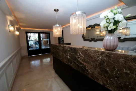 DEPARTAMENTOS LONDRES 212 Отели в г. 