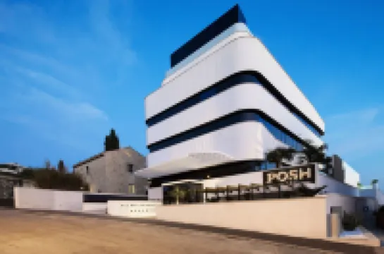 포쉬 레지던스 럭셔리 스위트