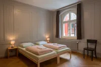 Schaffhausen Youth Hostel Hotels in Neuhausen am Rheinfall