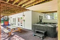 Game Room and Hot Tub - Stunning Mountain Escape