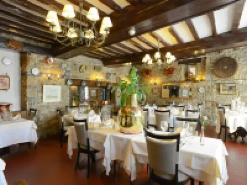 Hôtel de La Croix d'Or Hotels in Avranches