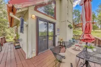 Ruidoso Cabin w/ Deck + Views: 4 Mi to Winter Park - Homestays