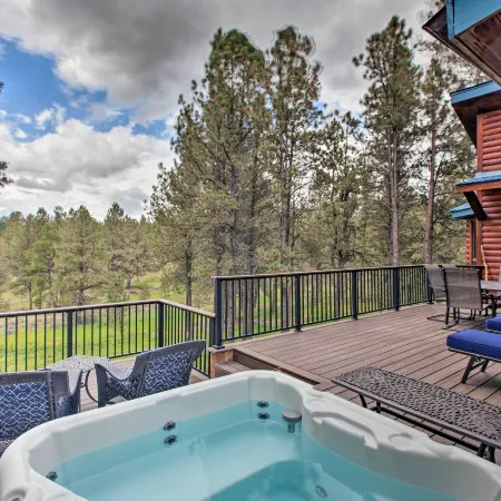 'Blue Spruce Cabin' w/ Hot Tub & Resort Amenities