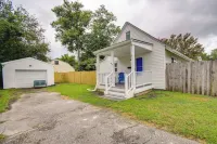 Walk to Beach: Hampton Home w/ Grill! - Kylpyammeita