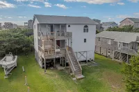 Frisco Beach House! 4 Lots Back, Ocean Views, 10% Discount Sunday to Sunday