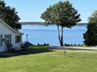 West Winds Motel & Cottages Hotels in Clayton