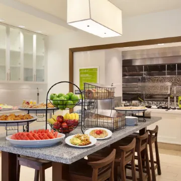 Hilton Garden Inn Boston Logan Airport