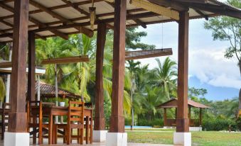 Tarcoles Birding Lodge