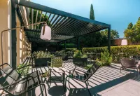 Escale Oceania Aix-en-Provence Hotels in Bouches-du-Rhone