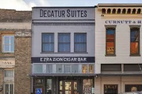 Western-Themed Decatur Studio on Main Street!