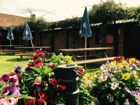 New Inn Отели рядом с достопримечательностью «Merriott Gospel Hall»