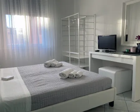 マーレホーム ブランチ&ビューティー - アダルツ オンリー チェゼナーティコのホテル