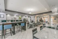 格蘭伯里拉昆塔温德姆套房酒店 - 早餐