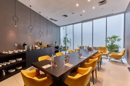 Pullman Lima San Isidro