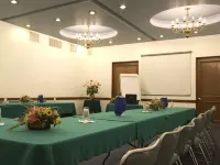 Stanza Hotel Hotels near Doctores