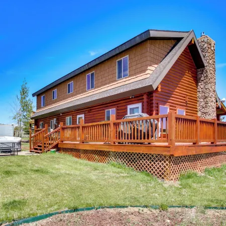Garden City Cabin ~ 6 Mi to Bear Lake State Park!