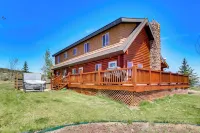 Garden City Cabin ~ 6 Mi to Bear Lake State Park! - balcon