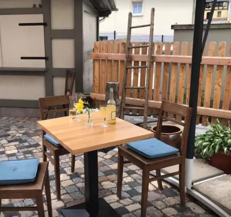 Boutique Hotel grüner Zweig Отели в г. Грюнхайн-Байерфельд